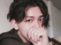 娱乐吃瓜的头像男生真人,网络红人“吃瓜男”的真实身份与生活