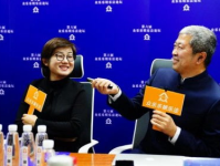 众乐棋牌娱乐,畅享欢乐，尽在指尖