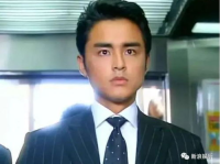 娱乐圈吃瓜配乐有哪些歌,盘点那些让人笑到肚子疼的吃瓜配乐