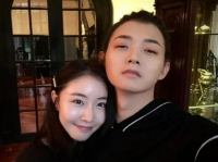 娱乐圈吃瓜壁纸动态,揭秘明星幕后生活瞬间